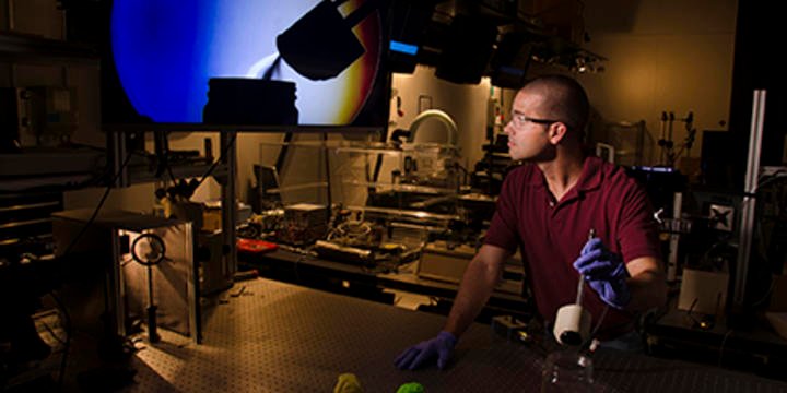 Solar Power vs. Fossil Fuels: The Energy Revolution